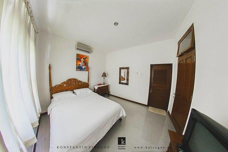 9 Bedroom Gerhana Villa Kuta Lombok Extérieur photo